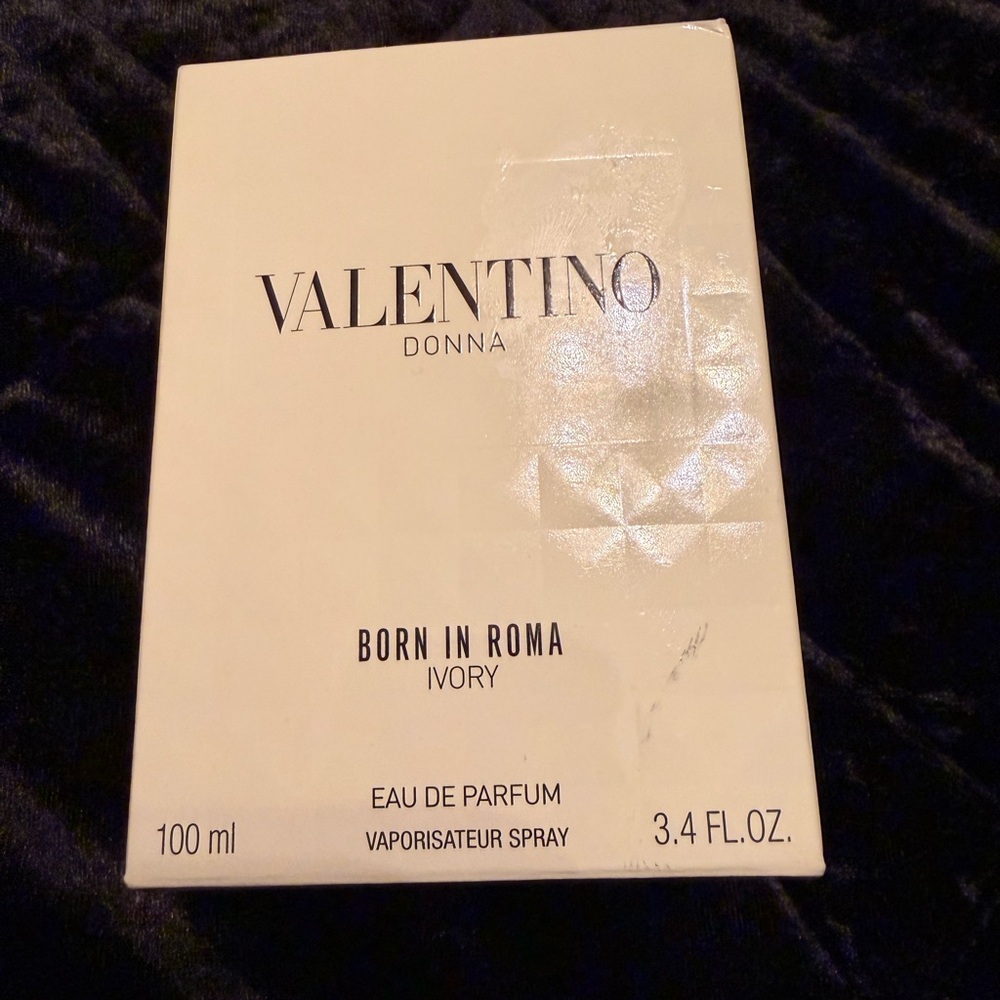 Valentino Donna Born in Roma Ivory Box - Picture 3 of 3